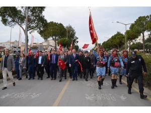 Didim’de Yüzlerce Kişi "Şehitlere Saygı" Yürüyüşüne Katıldı