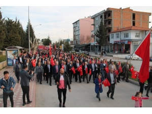 Amasya’da “Şehitlere Saygı, Kahraman Ordumuza Destek Yürüyüşü”