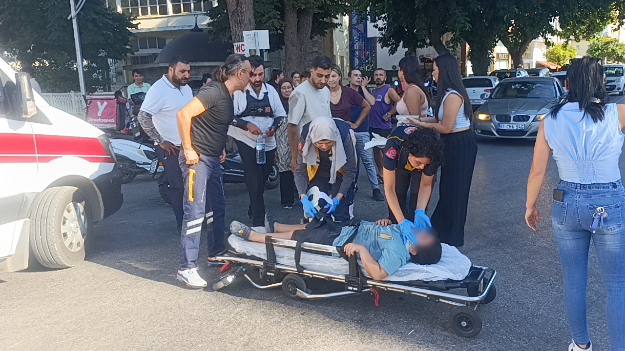 antalya-da-motosiklet-ile-otomobil-carpisti-2-yarali