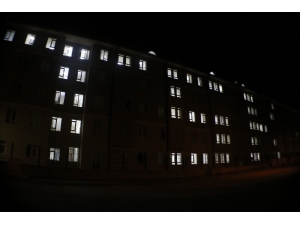 Bolu’da, Öğrenciler Yurt Binasına “Şanlı Tsk” Yazdı