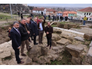 Batı Karadeniz’in Efes’inde Çalışmalar Sürüyor
