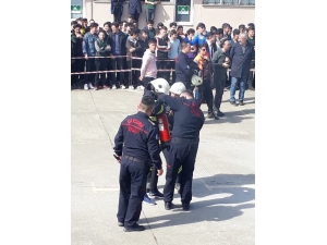 İtfaiyeden Yangın Kurtarma Tatbikatı