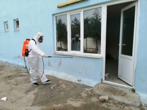 Mültecilerden Boşalan Köy Temizleniyor