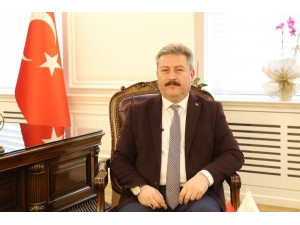 Başkan Palancıoğlu’ndan Karikatürist Suat Yalaz İçin Başsağlığı Mesajı