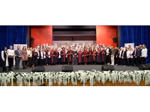 Dekan Terzi: "Bu Beyaz Üniformayı Hiçbir Zaman Kirletmeyin"