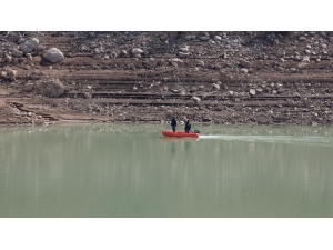 Kayıp Gülistan İçin Detaylı Kıyı Taraması Başlatıldı