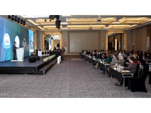 ’Erciyes Dermatoloji Zirvesi’ Düzenlendi