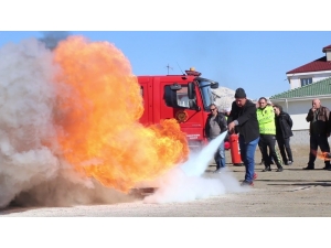 İtfaiyeden Emniyet Personeline Yangın Eğitimi