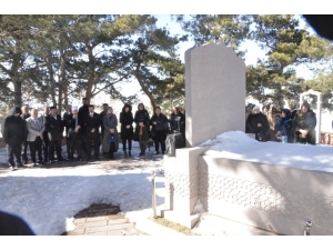 Nene Hatun Kabri Başında Dualarla Anıldı