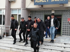 Kız Arkadaşına Kurşun Yağdıran Polis Tutuklandı