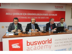 Başkan Büyükgöz, Fuarda Konferans Verdi