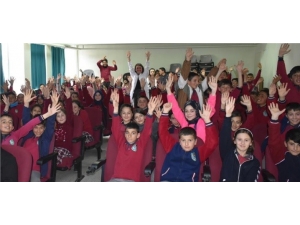 Okullarda Gıda Güvenilirliği Ve Gıda İsrafı Eğitimi Verildi