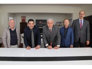 Aydın’da Ehil Ve Ehliyetli Olmayan Ustalar, Artık Mezarlıkta Çalışamayacak