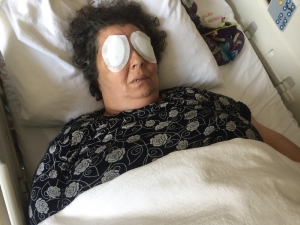 Hastanede Dehşet: Şizofren Kadın, Bir Hastanın Gözlerini Çıkardı