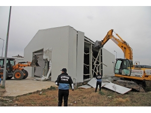 Ataşehir’de Kaçak Yapılarla Mücadele Sürüyor