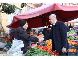 Başkan Biçer Pazar Esnafını Ziyaret Etti
