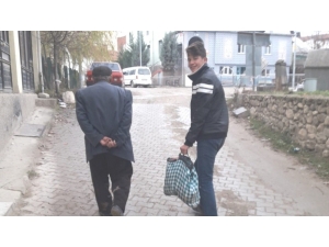 Kimya Alanı Öğrencileri: “Pazar Eşyalarını Biz Taşırız"