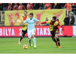 Göztepe Ve Başakşehir 12. Randevuda