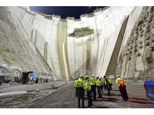 Yusufeli Barajı Yükselmeye Devam Ediyor