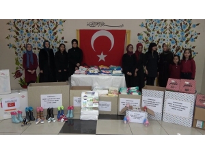 Kırıkkaleli Öğrencilerden Sınırdaki Çadır Kentte Kalan Kardeşlerine Yardım