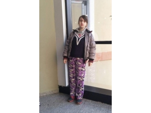 Engelli Genç Kız Hastalığına Yenik Düştü