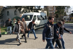 Samsun’da Uyuşturucu Suçundan Aranan 8 Kişi Gözaltına Alındı