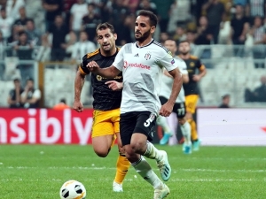 Beşiktaş’ta Douglas Sezonu Kapattı