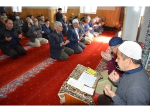 Yörük Türkmenleri Şehitleri Unutmadı