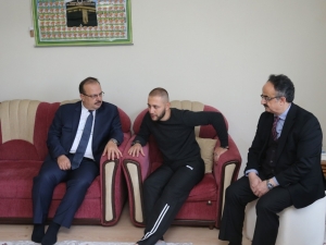 Vali Canbolat’dan İdlib Gazisine Ziyaret