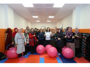 Büyükşehir’in Kadınlara Yönelik Projeleri Göz Dolduruyor