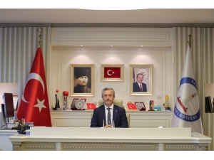 Başkan Tahmazoğlu Kadınlar Gününü Kutladı