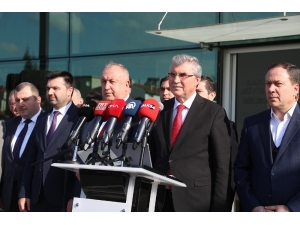 Sakarya Büyükşehir Belediye Başkanı Ekrem Yüce, Milletvekili Özkoç’u Kınadı