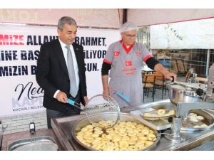 Koçarlı Belediyesi Şehitler İçin Lokma Hayrı Yaptı