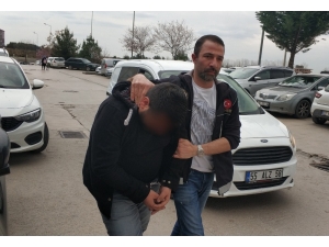 Evinde Uyuşturucuyla Yakalandı