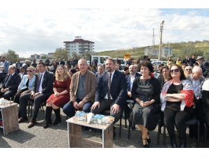 İlk Kadın Muhtar Gül Esin’in İsmi Parkta Yaşayacak