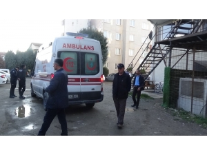 Hava Almak İçin Yangın Merdivenine Çıktı, Bir Alt Kata Düştü