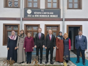 "Aile Toplumun Özü, Mutlu Çocuklar Geleceğimizdir"