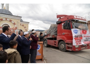 İdlib’e Yardım Tırları Uğurlandı