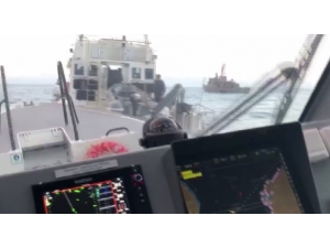 Göçmen Botunu Batırmak İsterken Karasularımıza Giren Yunan Botu Böyle Kovalandı