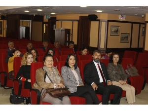 Muhtarlar Şiddete Uğrayan Kadınlara İlk Desteği Verebilecek