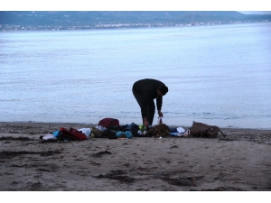 Sığınmacılar Gitti, Eşyaları Kaldı