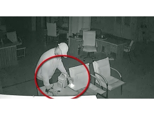 İşyeri Hırsızları Güvenlik Kamerasında