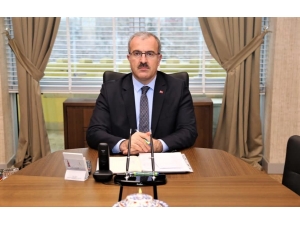 Vali Toraman: "Kadınlar, Toplumumuzun Temel Taşlarıdır"