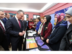 Ko-mek İlçe Sergileri Başlıyor