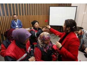 Bolu Belediyesi’nden Kadın Personellere ‘Kadınlar Günü’ Sürprizi