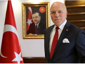 Başkan Sekmen’den 8 Mart Dünya Kadınlar Günü Mesajı