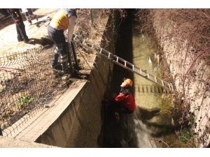 Bolu’da, Sulama Kanalına Düşen Yaşlı Adamı İtfaiye Kurtardı