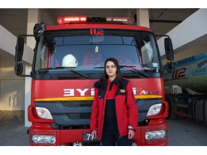 Genç Kadın Baba Mesleğini Tercih Etti, İtfaiyeci Oldu