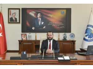 Rektör Akgül: “Kadınlar Ülkemizin Kalkınıp Gelişmesinde Önemli Bir Katkıya Sahiptir”