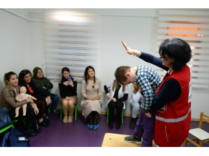 Muratpaşa Kreşlerinde İlk Yardım Eğitimi